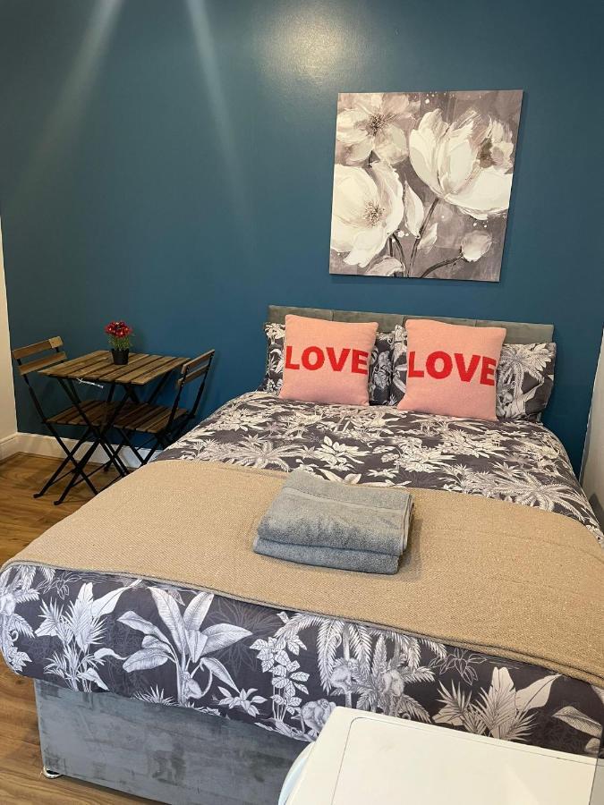 Wonderful Fully-Equipped Studio Near Central London 8 Екстериор снимка