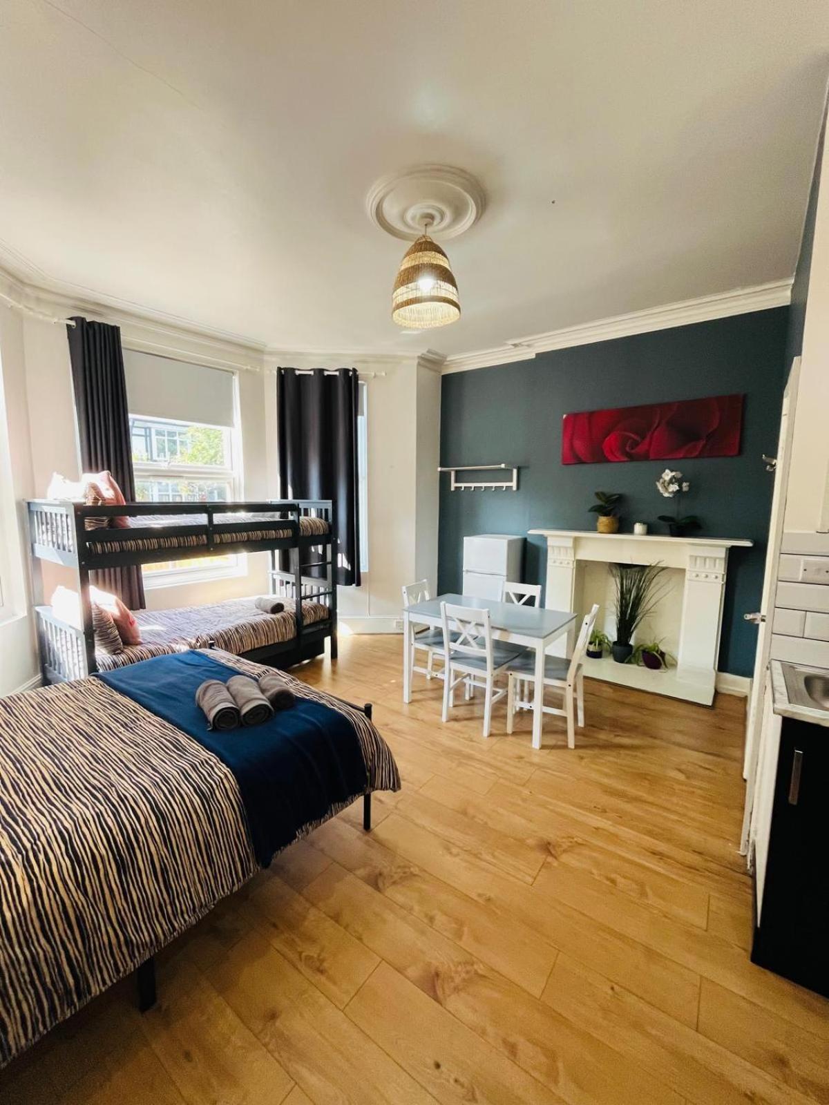 Wonderful Fully-Equipped Studio Near Central London 8 Екстериор снимка